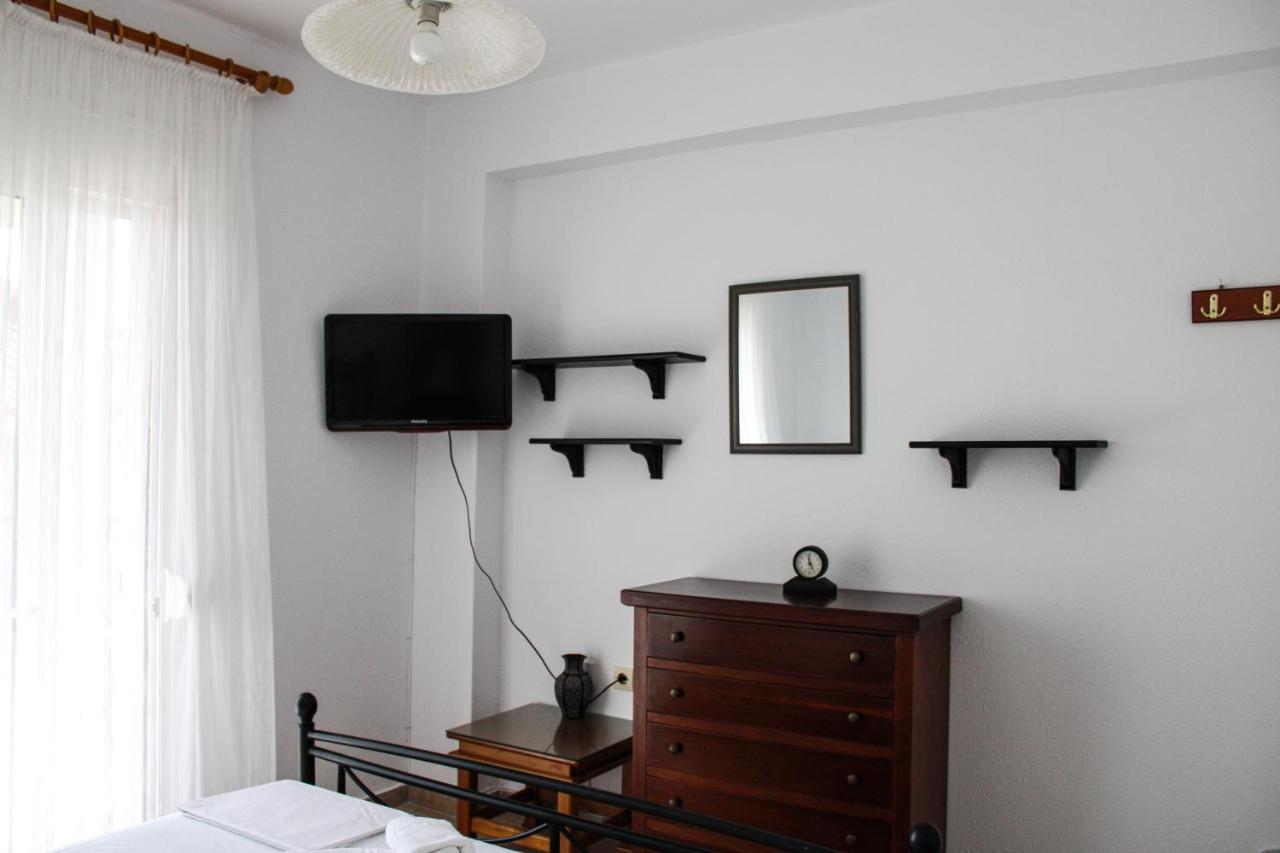 Toli Apartments Kallithea  Buitenkant foto