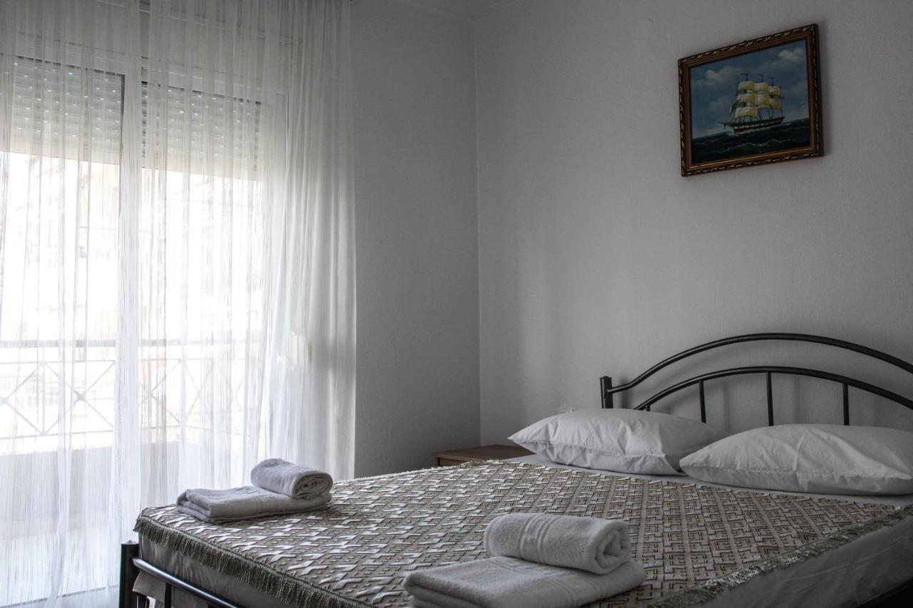 Toli Apartments Kallithea  Buitenkant foto