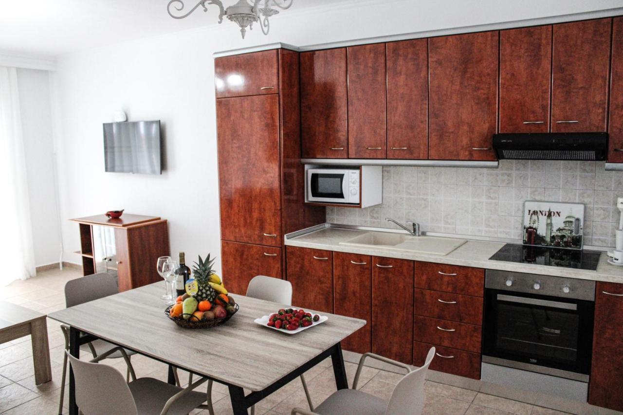 Toli Apartments Kallithea  Buitenkant foto