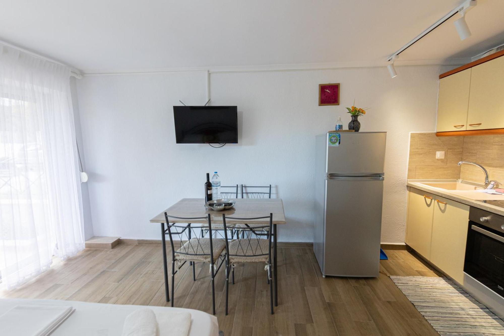 Toli Apartments Kallithea  Buitenkant foto